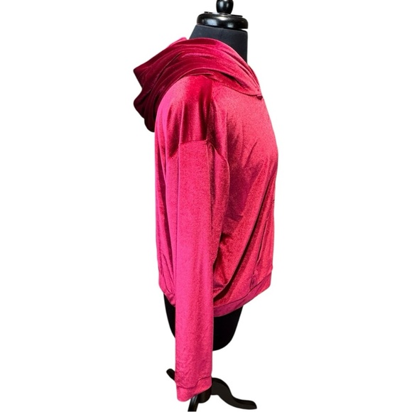 NWT Fabletics Plus Size Donna Velour Athleisure Hoodie in Cherry Burst Size XXL - Picture 4 of 8